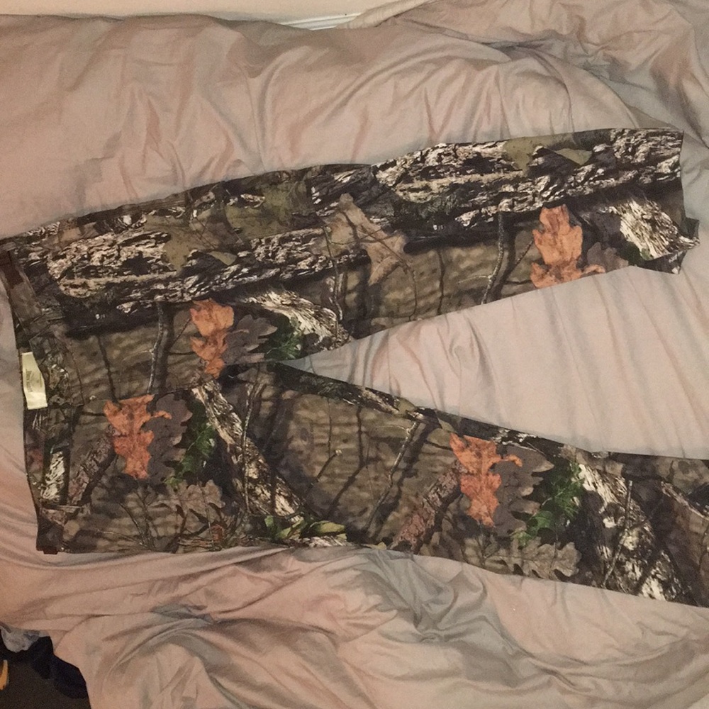 Mossy Oak camouflage pants